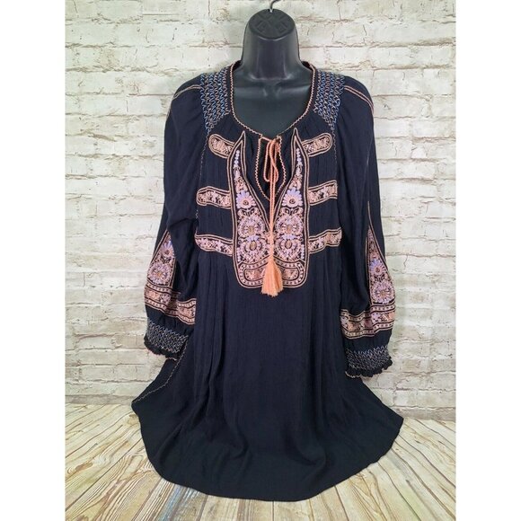 Free People Peasant Blouse Small Black Embroidered - Picture 9 of 9